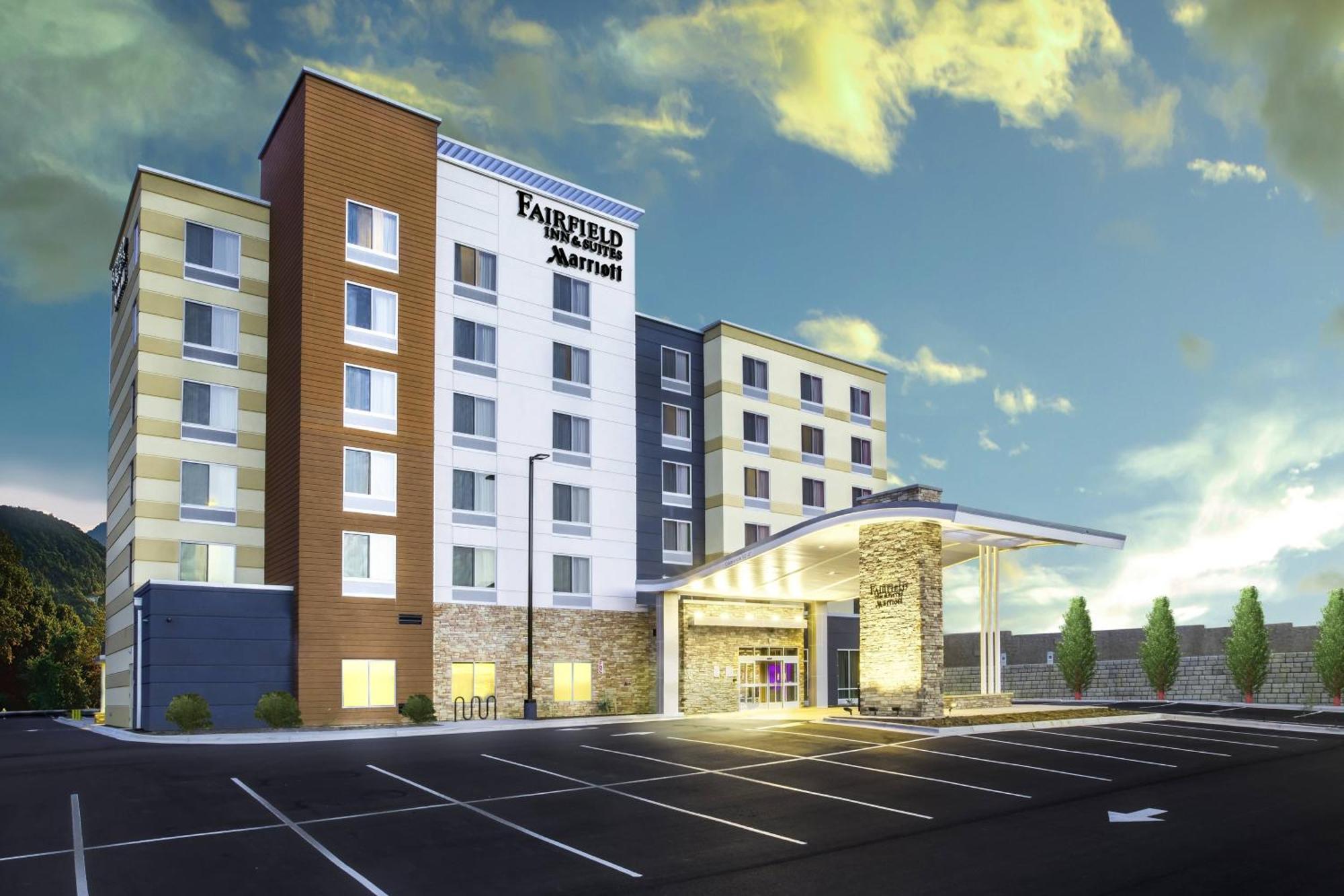 Fairfield Inn & Suites By Marriott Asheville Tunnel Road Exterior photo